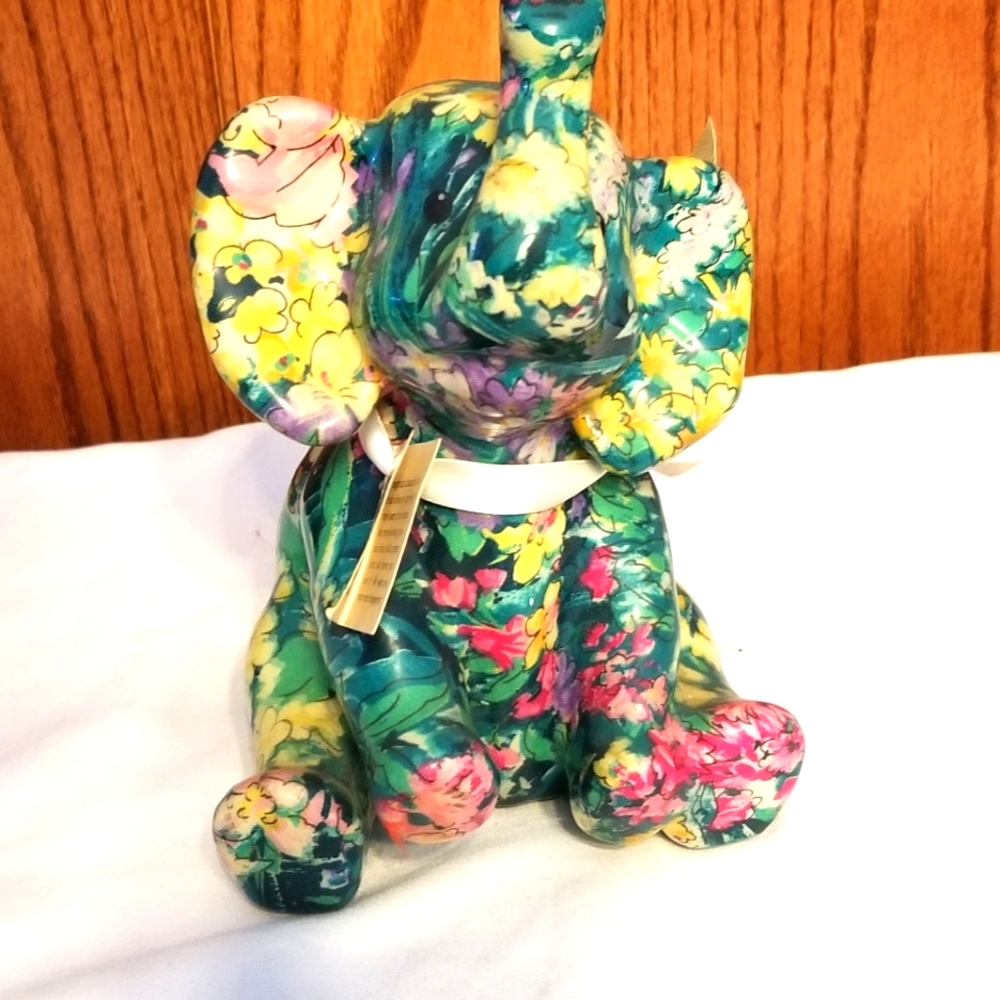 Porcelain Patchworks Elephant - Picture 2 of 5